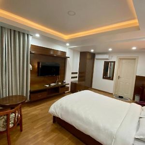 Hotel Teo Suites International Airport